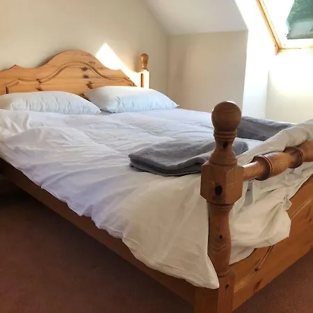 Modern Six Bedroom House *