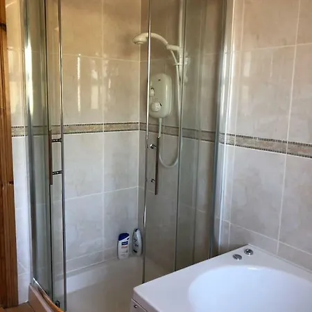 Modern Six Bedroom House Feriehus Westport