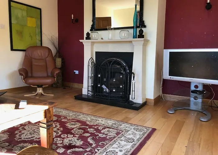 Casa de Férias Modern Six Bedroom House *