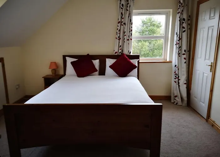 Casa de Férias Modern Six Bedroom House