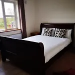 Modern Six Bedroom House Prázdninový dům Westport