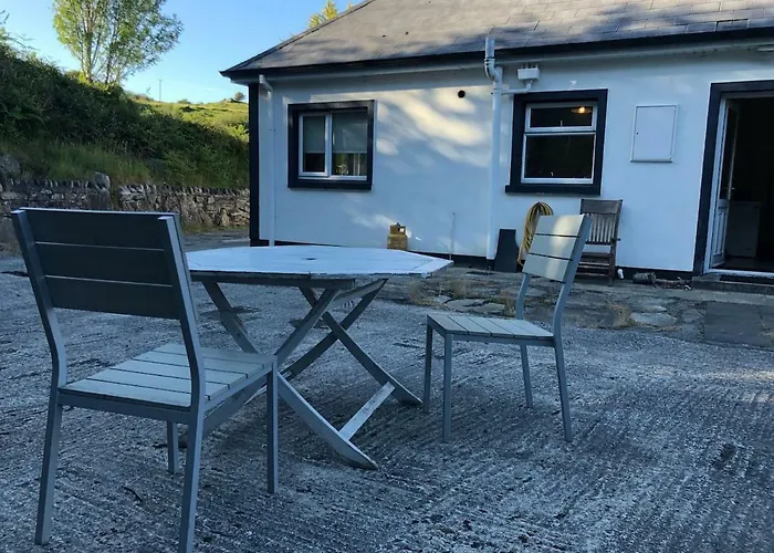 Modern Six Bedroom House Ferienhaus Westport